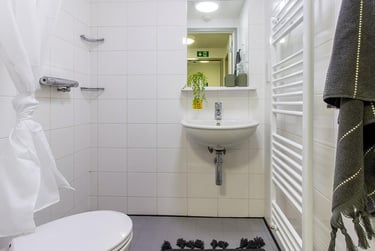 1 bed house, De Walden Way, City Centre, Bradford, BD71BD - Image 8